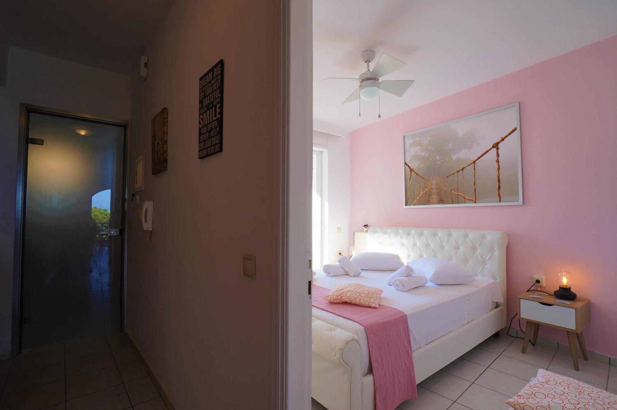 Seafront Spirit Apartments Zakynthos Town Room photo