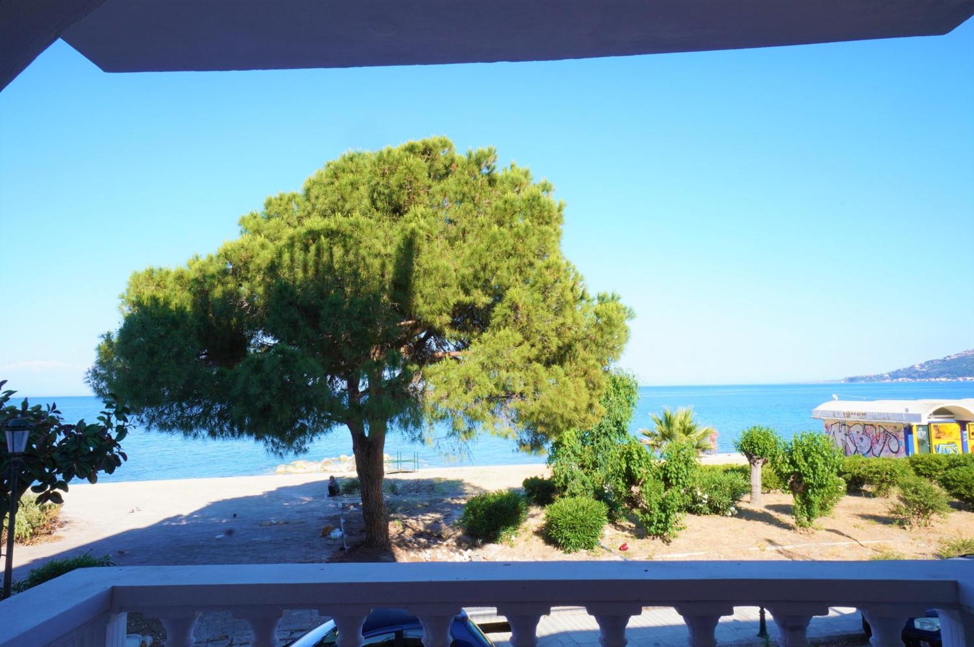 Seafront Spirit Apartments Zakynthos Town Room photo